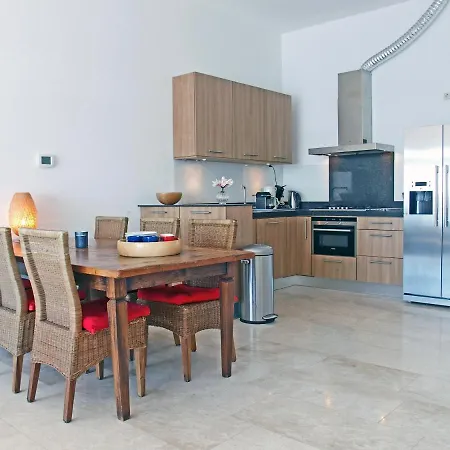 De Kabbelaar 아파트 *